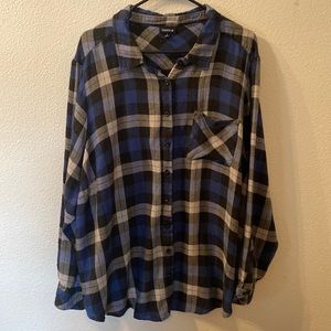 Torrid plaid button down size 3 (XXL possibly)